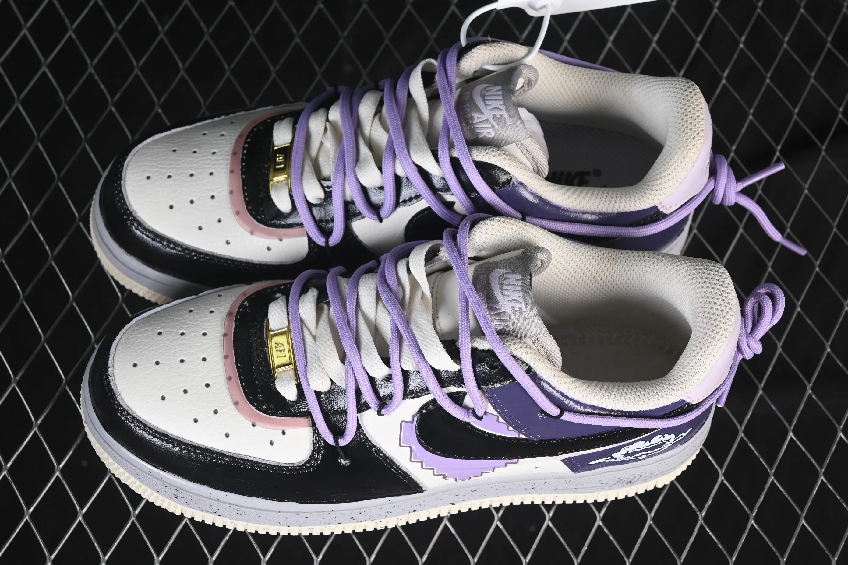 All categories Nk Air Force 1 Air Force series Nk Air Force 1 Low Air Force low-top Nike Air Force 1'07 Low "Pixel Cloud Tracking" Hand-painted graffiti Pixel cloud tracking Air Force 1 low-top casual sports sneakers CJ0304-106